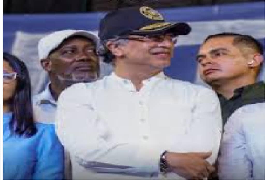 Explora petro en manifestaciones